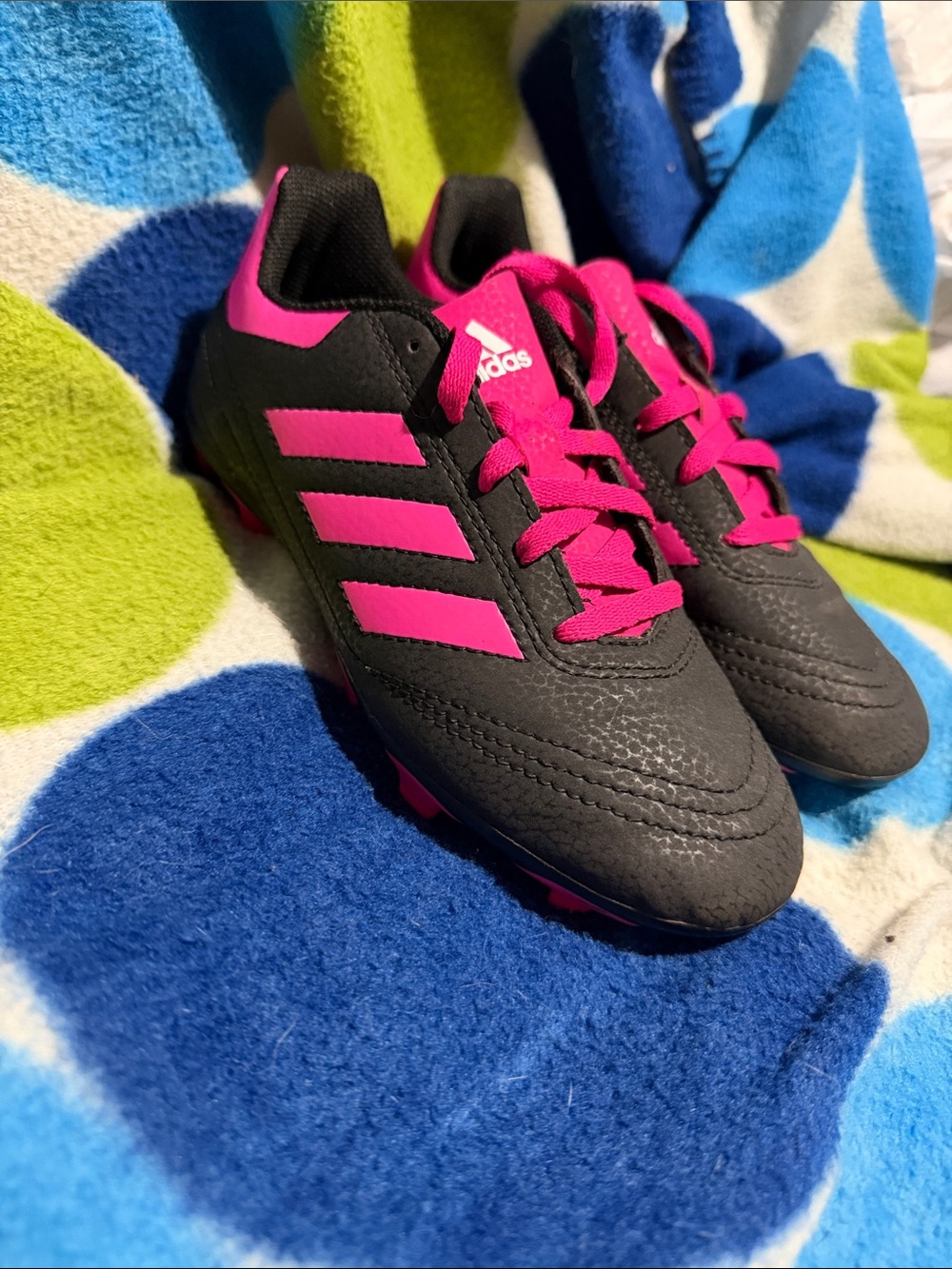 adidas Kids Black & Hot Pink Soccer Shoes